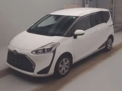 Toyota SIENTA  с аукциона в Японии