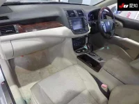 Toyota CROWN лот № 30391 оценка 3.5  с аукциона в Японии 2