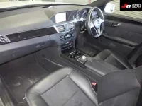 Mercedes-Benz E CLASS лот № 30378 оценка 4  с аукциона в Японии 2
