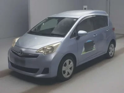 Toyota RACTIS  с аукциона в Японии