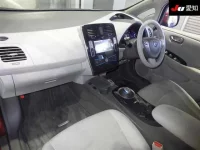 Nissan LEAF лот № 30421 оценка 3.5  с аукциона в Японии 2