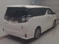 Toyota VELLFIRE лот № 36 оценка RA  с аукциона в Японии 1