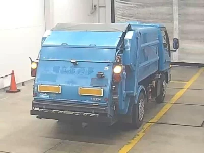 Isuzu ELF