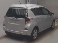 Toyota RACTIS лот № 4855 оценка 3.5  с аукциона в Японии 1