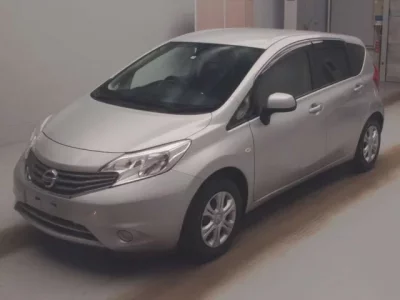 Nissan NOTE  с аукциона в Японии
