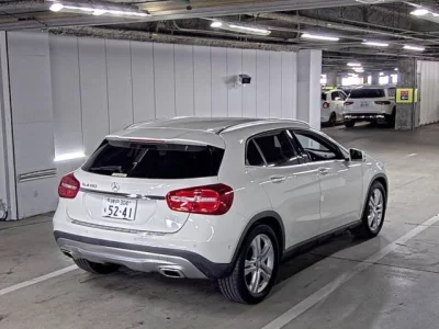 Mercedes-Benz GLA CLASS