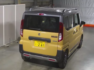 Suzuki SPACIA GEAR  с аукциона в Японии