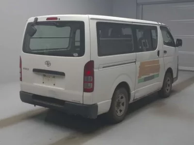 Toyota HIACE VAN  с аукциона в Японии