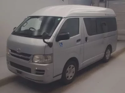 Toyota HIACE VAN  с аукциона в Японии