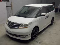 Honda ELYSION лот № 6440 оценка 4  с аукциона в Японии 2