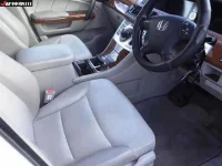 Honda ELYSION лот № 6440 оценка 4  с аукциона в Японии 7