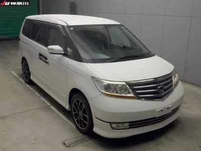 Honda ELYSION  с аукциона в Японии