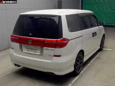 Honda ELYSION  с аукциона в Японии