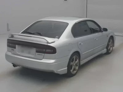 Subaru LEGACY B4  с аукциона в Японии