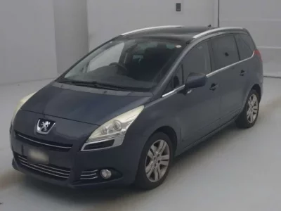 Peugeot 5008  с аукциона в Японии
