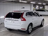 Volvo XC60 лот № 236 оценка 4  с аукциона в Японии 1