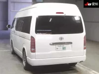 Toyota HIACE лот № 30564 оценка 3.5  с аукциона в Японии 1