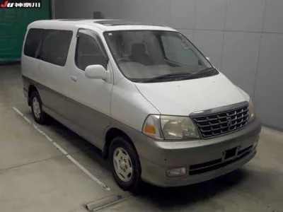 Toyota HIACE  с аукциона в Японии
