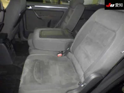 Volkswagen GOLF TOURAN