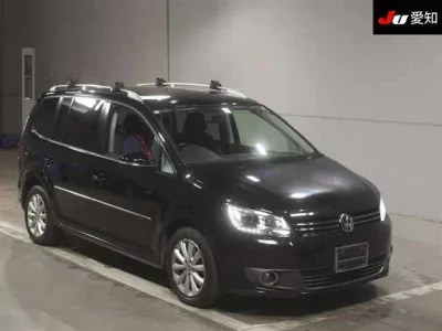 Volkswagen GOLF TOURAN
