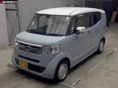 Honda N BOX SLASH