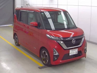 Nissan ROOX  с аукциона в Японии