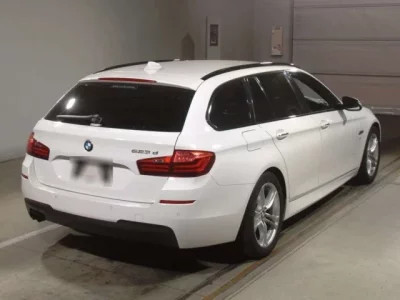 BMW 5-Series  с аукциона в Японии