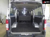 Nissan CARAVAN VAN лот № 4230 оценка 3.5  с аукциона в Японии 3