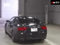 Audi A5 лот № 30667 оценка 3.5  с аукциона в Японии 1