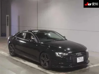 Audi A5  с аукциона в Японии
