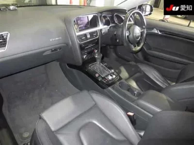 Audi A5  с аукциона в Японии