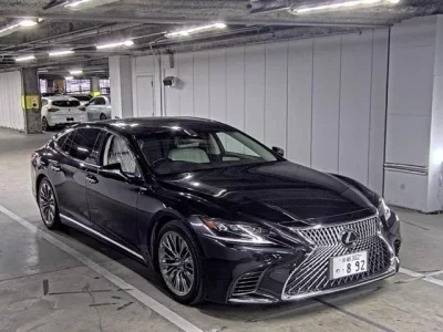 Lexus LS  с аукциона в Японии