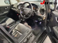 Honda FIT лот № 1009 оценка 3.5  с аукциона в Японии 5
