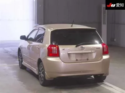 Toyota COROLLA RUNX  с аукциона в Японии