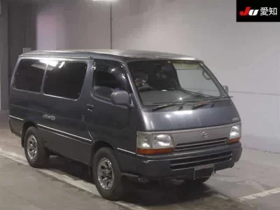 Toyota HIACE  с аукциона в Японии