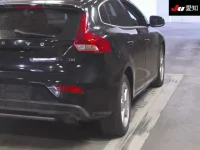 Volvo V40 лот № 30714 оценка 4  с аукциона в Японии 7