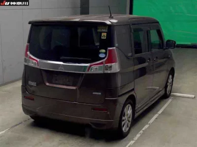 Mitsubishi DELICA D2