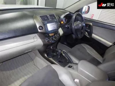 Toyota VANGUARD  с аукциона в Японии