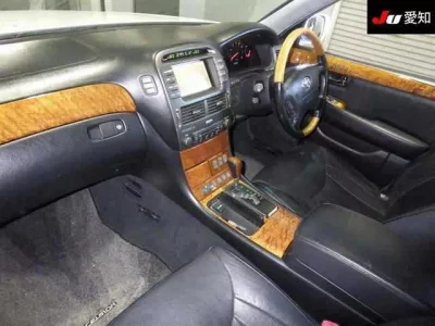 Toyota CELSIOR  с аукциона в Японии