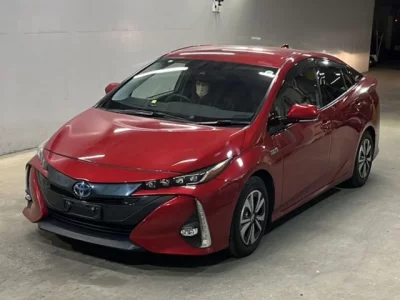 Toyota PRIUS PHV  с аукциона в Японии