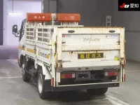 Toyota DYNA лот № 20001 оценка 3.5  с аукциона в Японии 1