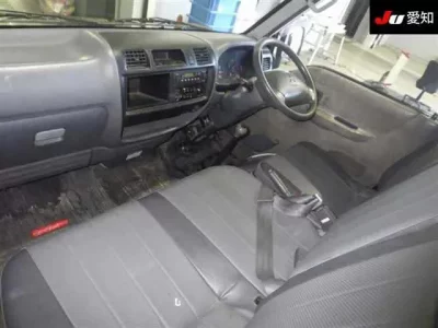 Mitsubishi DELICA TRUCK  с аукциона в Японии