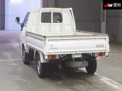 Mitsubishi DELICA TRUCK  с аукциона в Японии