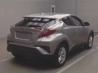 Toyota C-HR  с аукциона в Японии