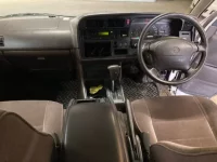 Toyota HIACE лот № 939 оценка R  с аукциона в Японии 2