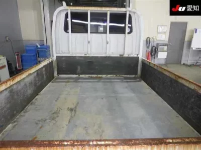 Mazda TITAN  с аукциона в Японии