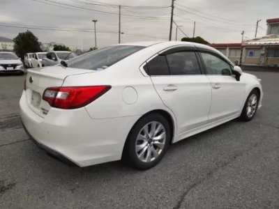 Subaru LEGACY B4