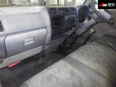 Mazda BONGO BRAWNY TRUCK  с аукциона в Японии