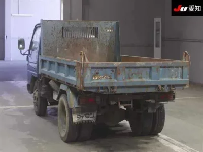 Mazda TITAN  с аукциона в Японии