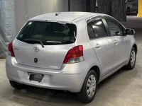 Toyota VITZ лот № 3067 оценка 3  с аукциона в Японии 4